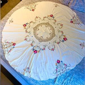 Vintage Hand Embroidered Tablecloth Exquisite Antique Linen